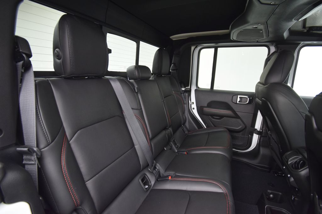 new 2025 Jeep Gladiator car, priced at $55,312