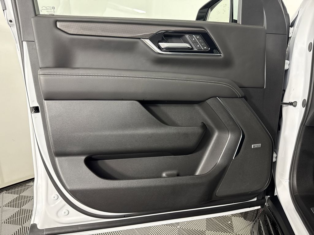 new 2025 GMC Yukon car, priced at $76,034