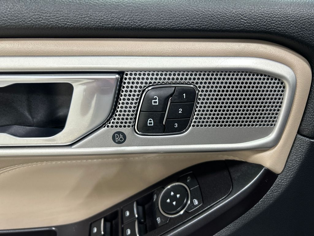 used 2020 Ford Explorer car, priced at $29,913