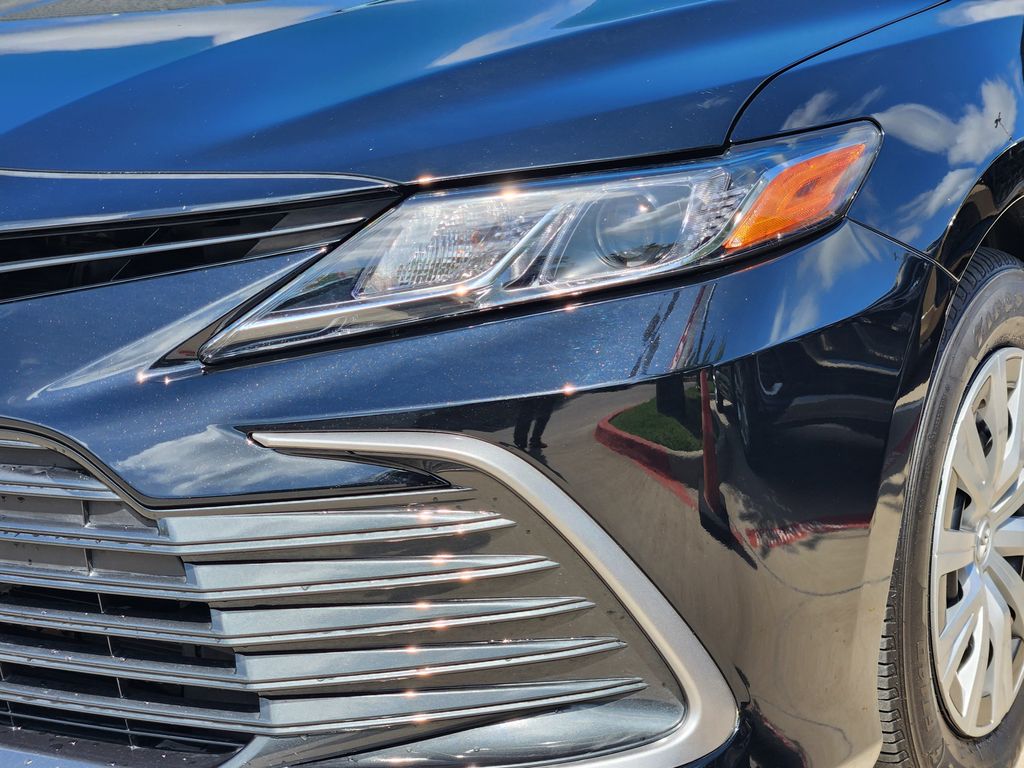 used 2021 Toyota Camry Hybrid car, priced at $24,653