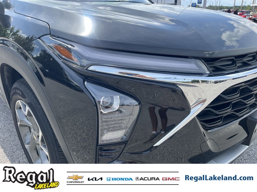 used 2024 Chevrolet Trax car, priced at $22,193