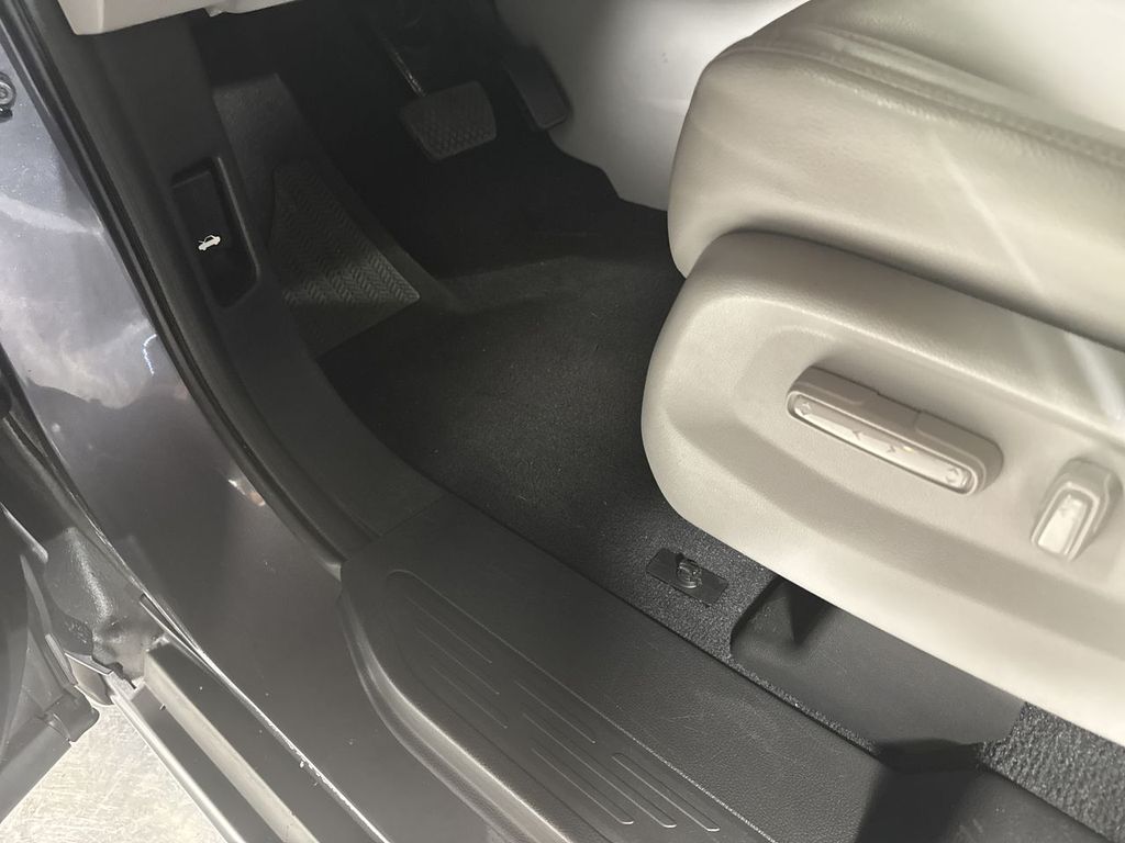 used 2018 Honda Odyssey car, priced at $23,998