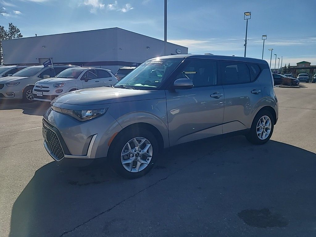 used 2024 Kia Soul car, priced at $18,667