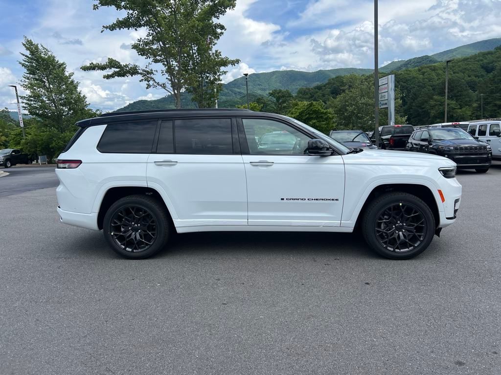 new 2025 Jeep Grand Cherokee L car, priced at $67,326