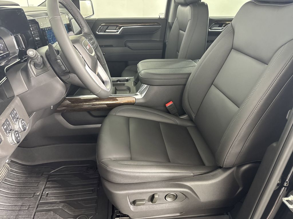 new 2025 GMC Sierra 1500 car, priced at $60,424