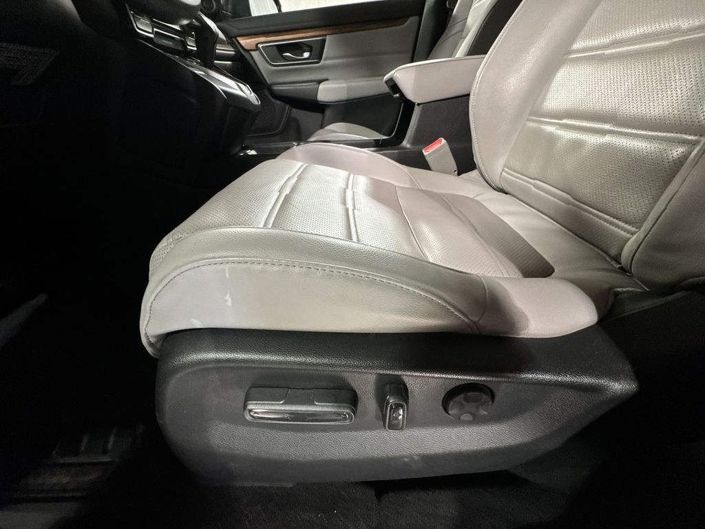 used 2017 Honda CR-V car, priced at $22,673