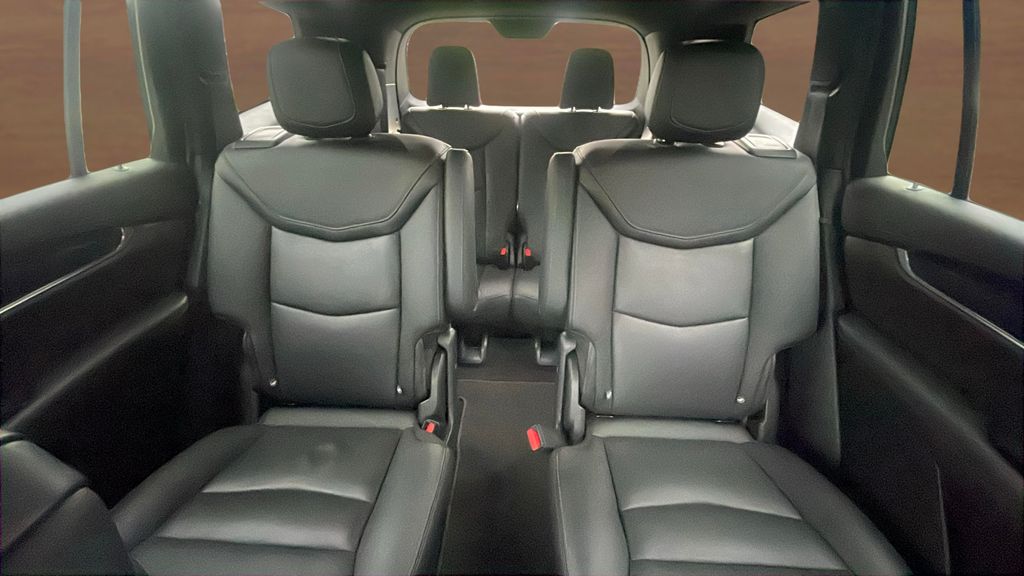 used 2022 Cadillac XT6 car, priced at $35,950