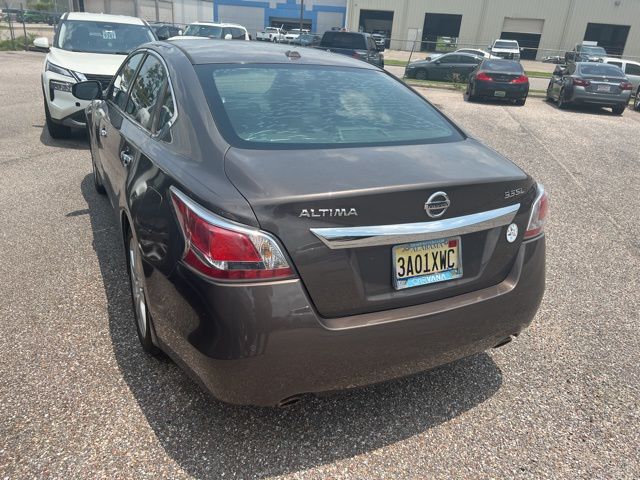 used 2015 Nissan Altima car