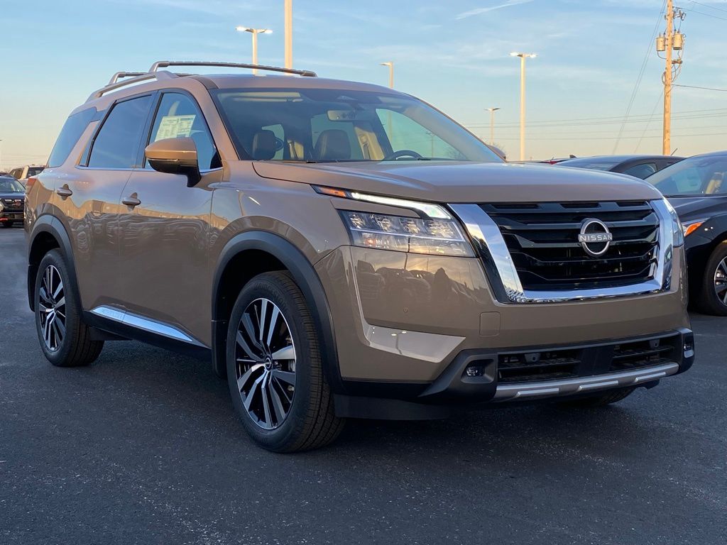 new 2024 Nissan Pathfinder car, priced at $42,920