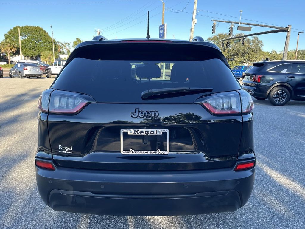 used 2020 Jeep Cherokee car, priced at $16,120