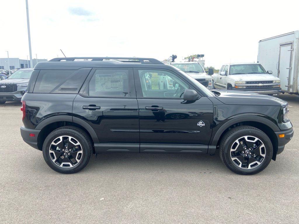 new 2024 Ford Bronco Sport car, priced at $35,670