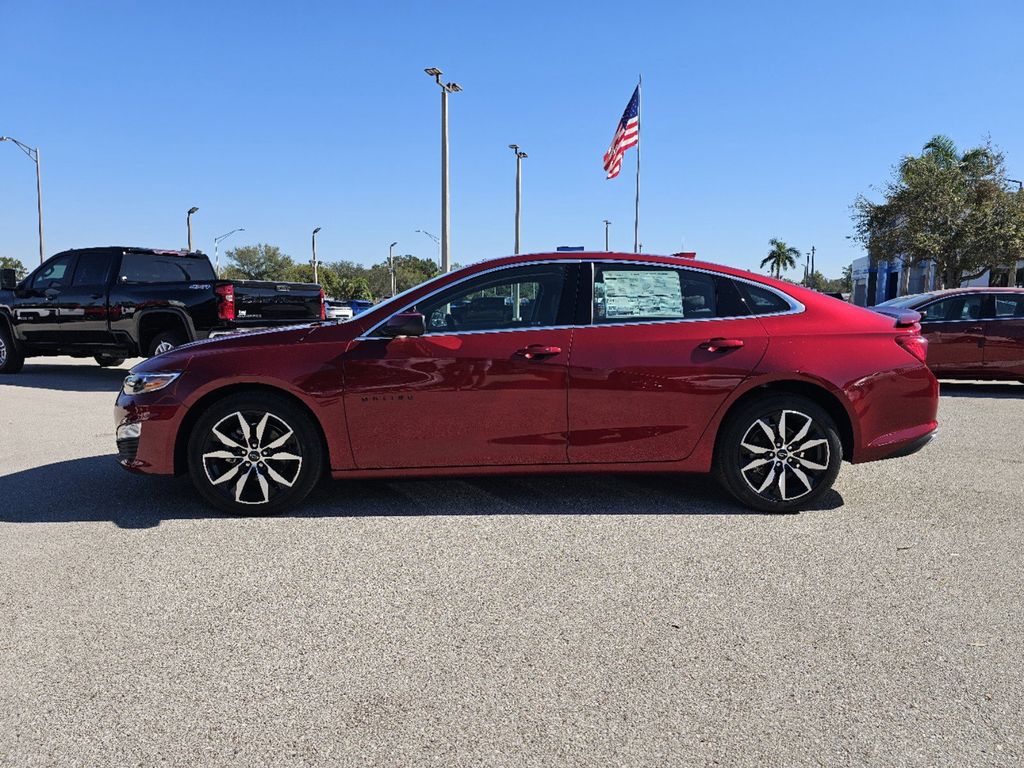 new 2025 Chevrolet Malibu car, priced at $28,740