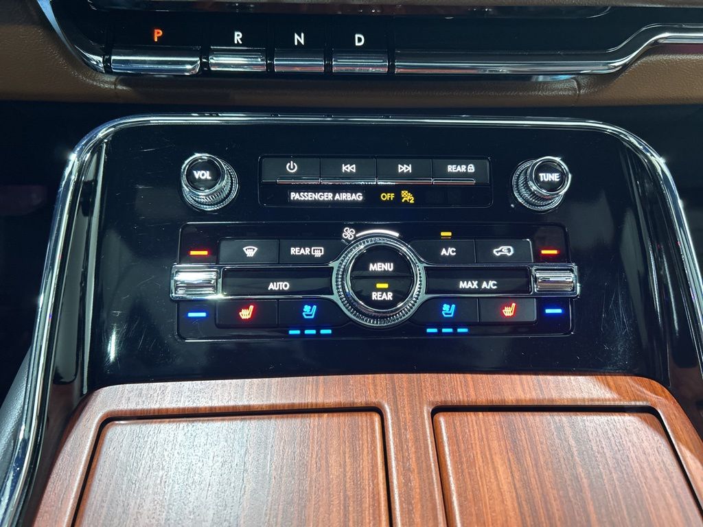 used 2024 Lincoln Navigator L car, priced at $76,329