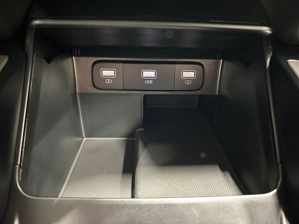 used 2022 Kia Sorento car, priced at $26,967