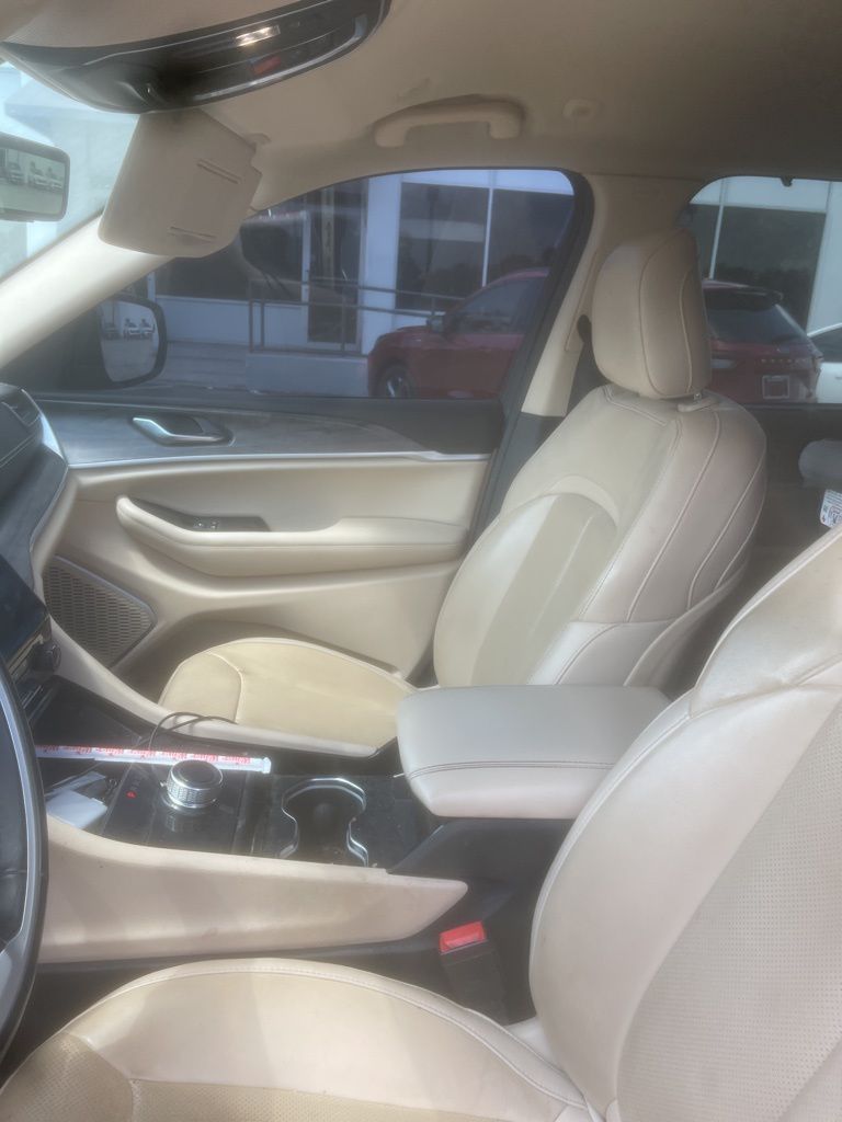 used 2022 Jeep Grand Cherokee car, priced at $26,791
