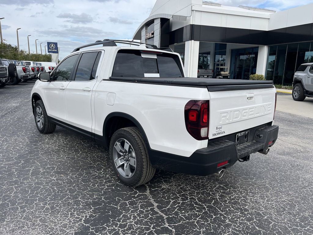 new 2025 Honda Ridgeline car, priced at $40,590