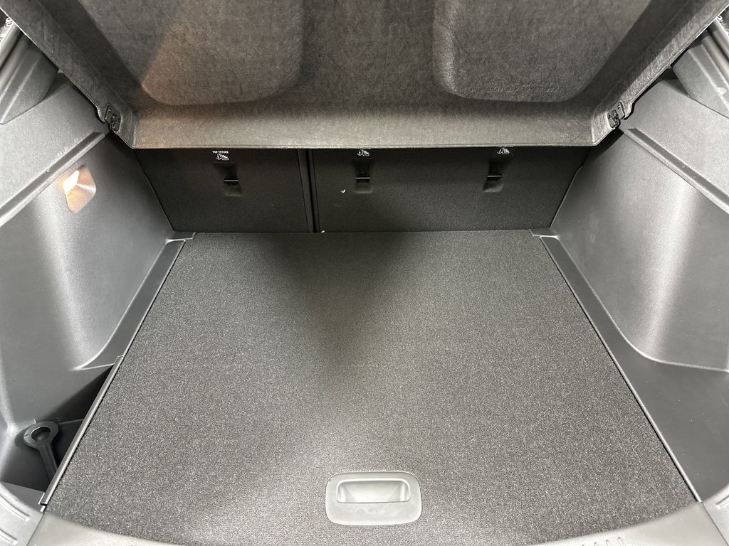 new 2025 Buick Envista car, priced at $29,570