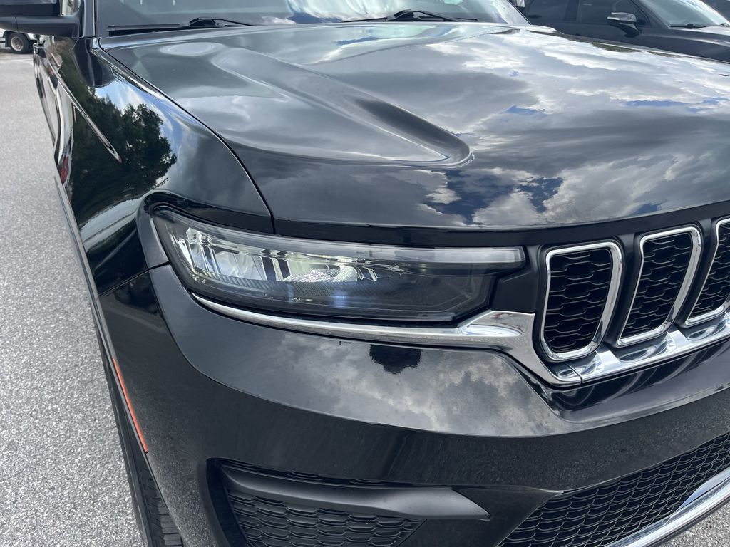 used 2024 Jeep Grand Cherokee car, priced at $29,795