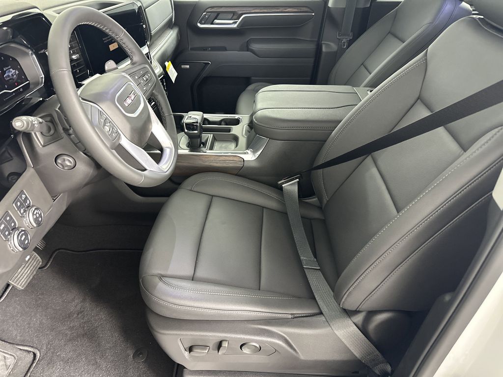 new 2025 GMC Sierra 1500 car, priced at $58,824
