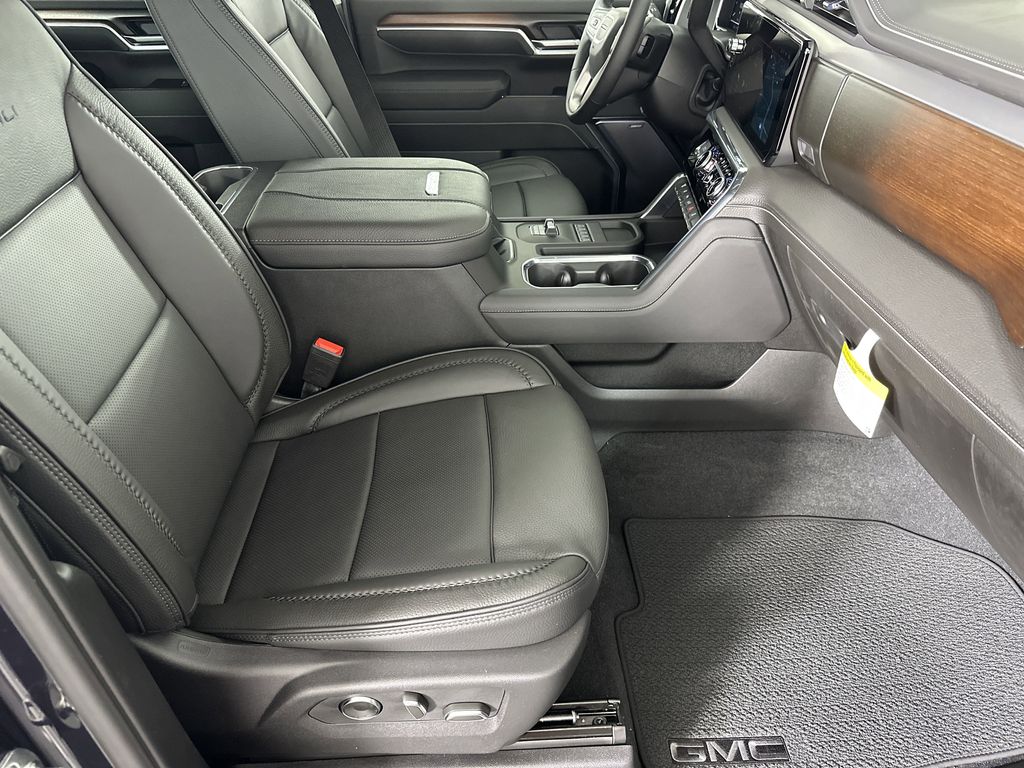 new 2025 GMC Sierra 2500HD car, priced at $85,634