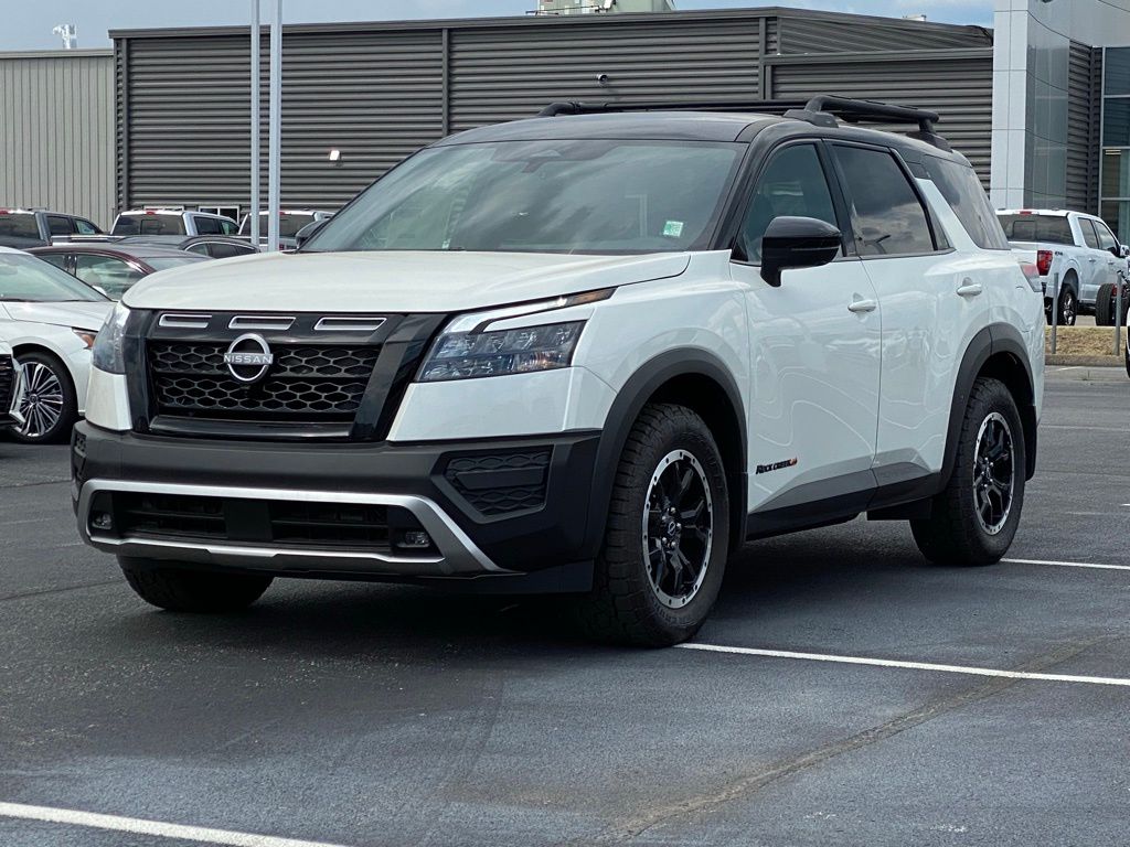 new 2024 Nissan Pathfinder car, priced at $40,830