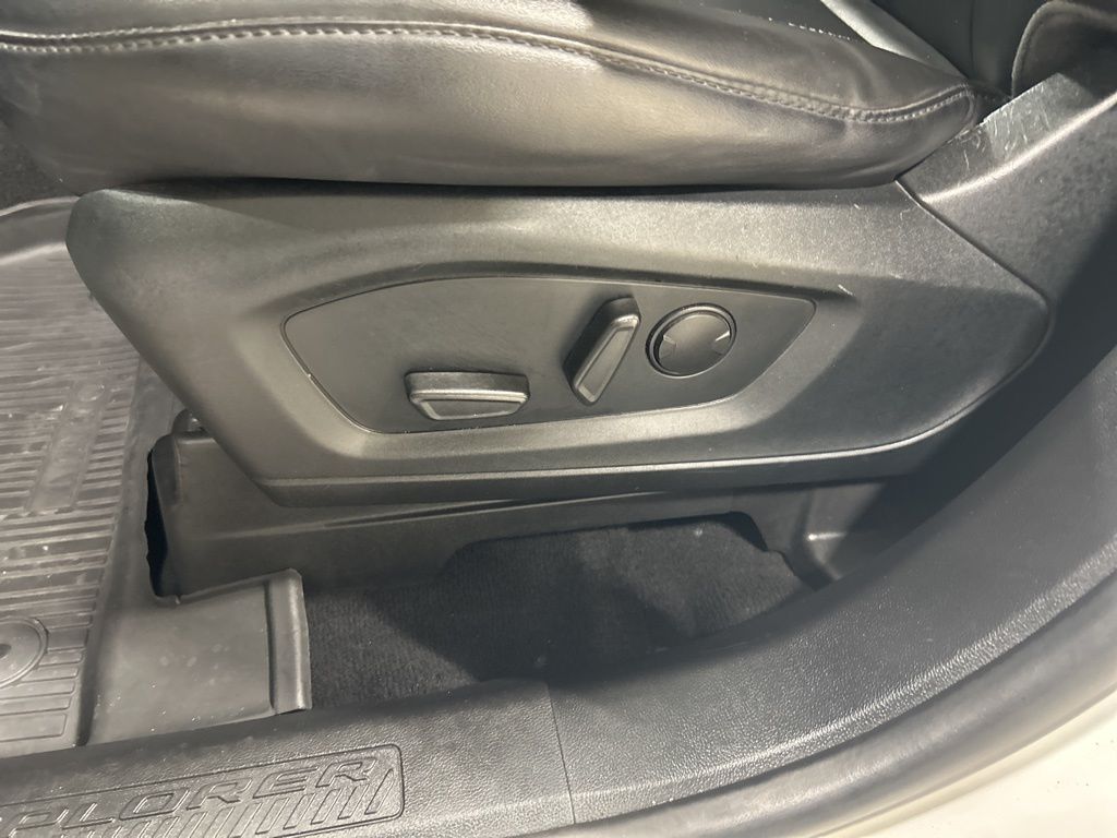 used 2022 Ford Explorer car, priced at $28,999