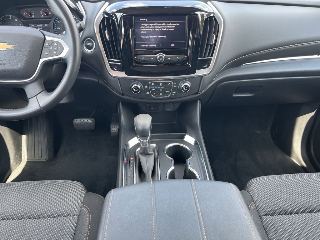 used 2021 Chevrolet Traverse car, priced at $25,477