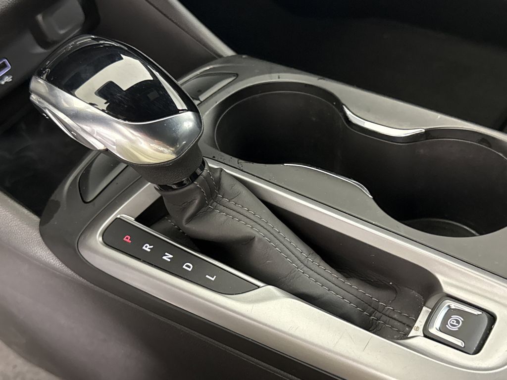 used 2025 Buick Envista car, priced at $22,897