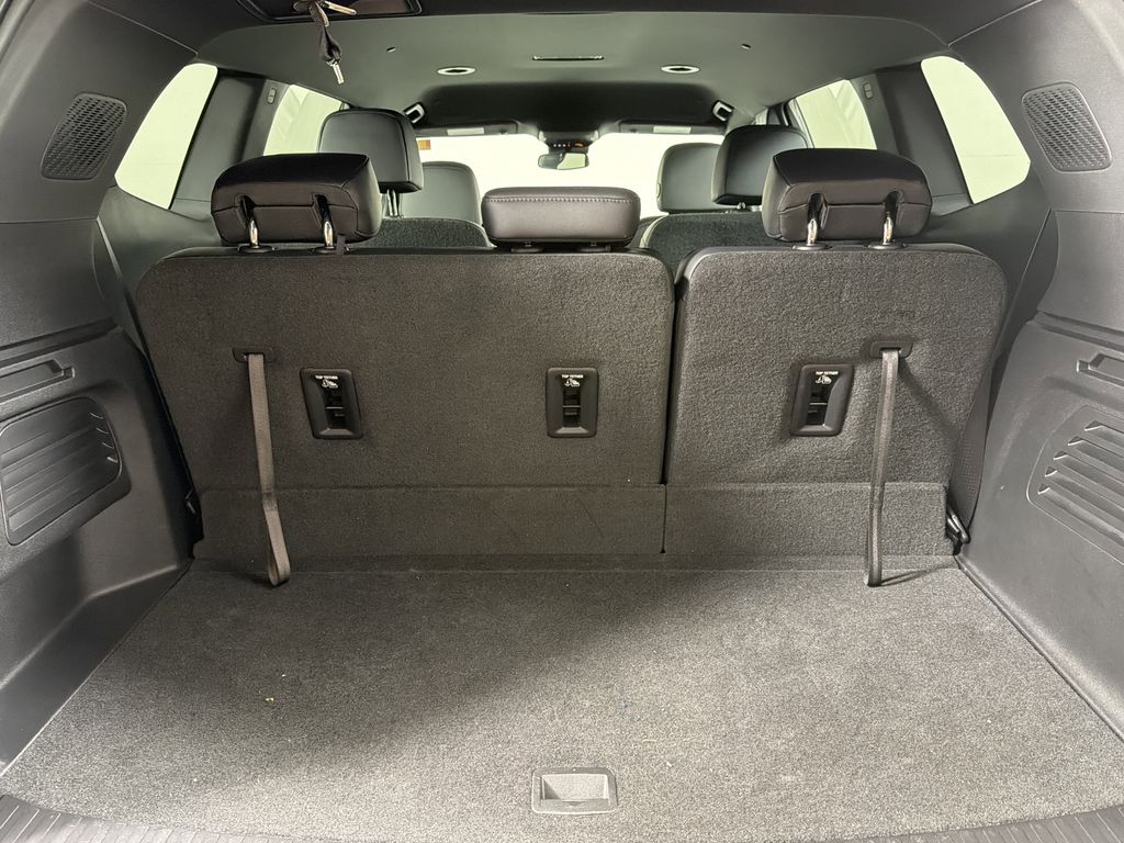 new 2025 GMC Acadia car, priced at $40,930