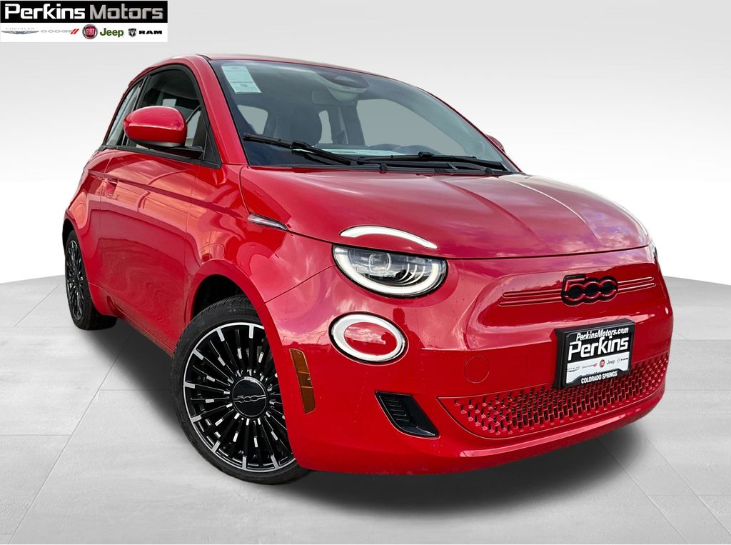 new 2024 FIAT 500e car, priced at $34,584