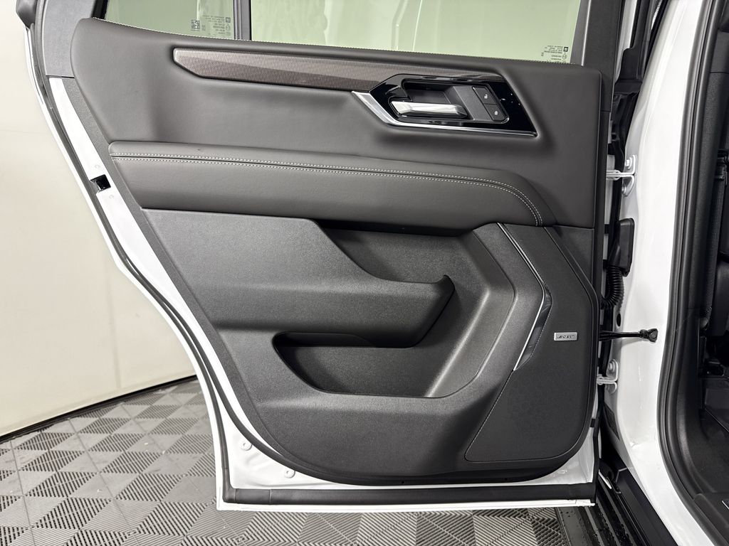 new 2025 GMC Yukon car, priced at $76,034