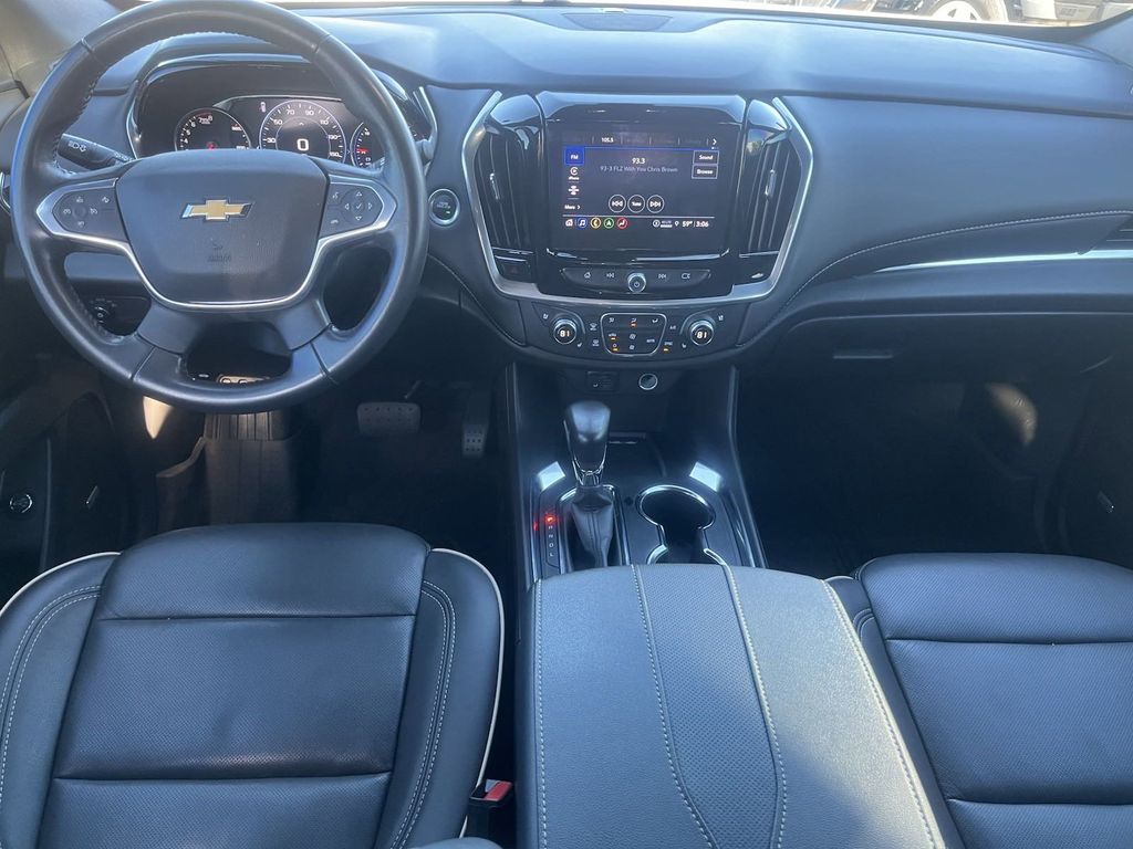 used 2022 Chevrolet Traverse car, priced at $34,697