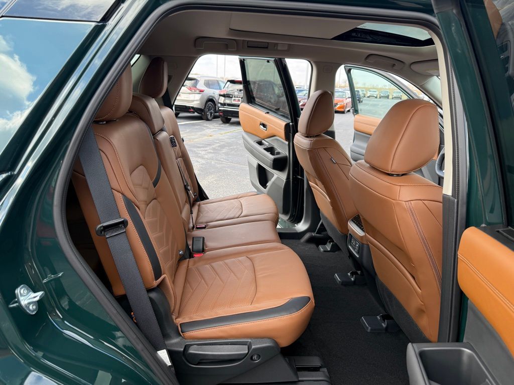 new 2025 Nissan Pathfinder car, priced at $48,205