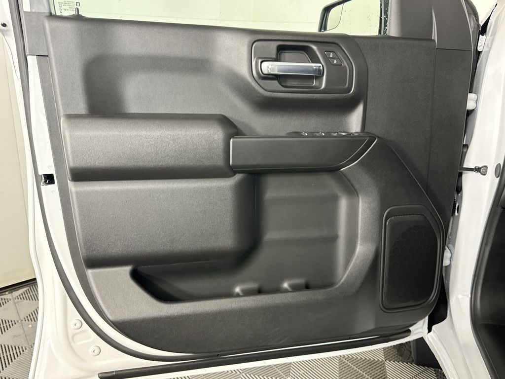 new 2025 GMC Sierra 1500 car, priced at $44,345