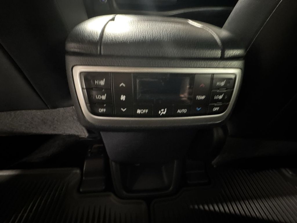 used 2016 Toyota Highlander car, priced at $19,458