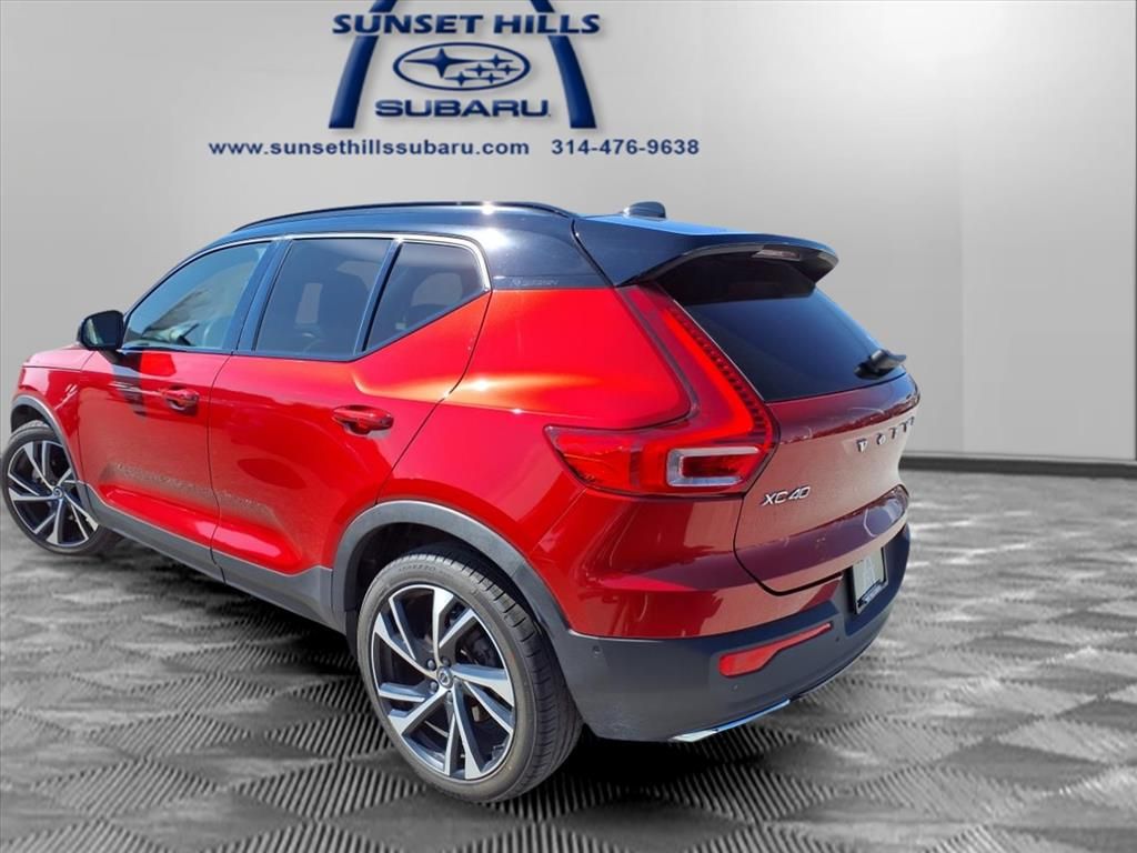 used 2019 Volvo XC40 car, priced at $18,111