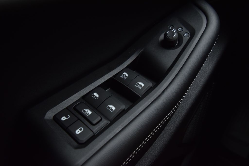 new 2025 Jeep Grand Cherokee L car, priced at $44,995