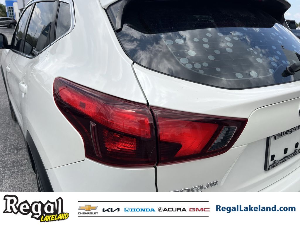 used 2017 Nissan Rogue Sport car, priced at $9,991