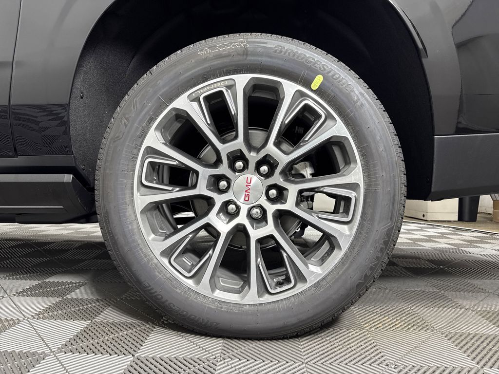 new 2025 GMC Yukon XL car, priced at $97,374