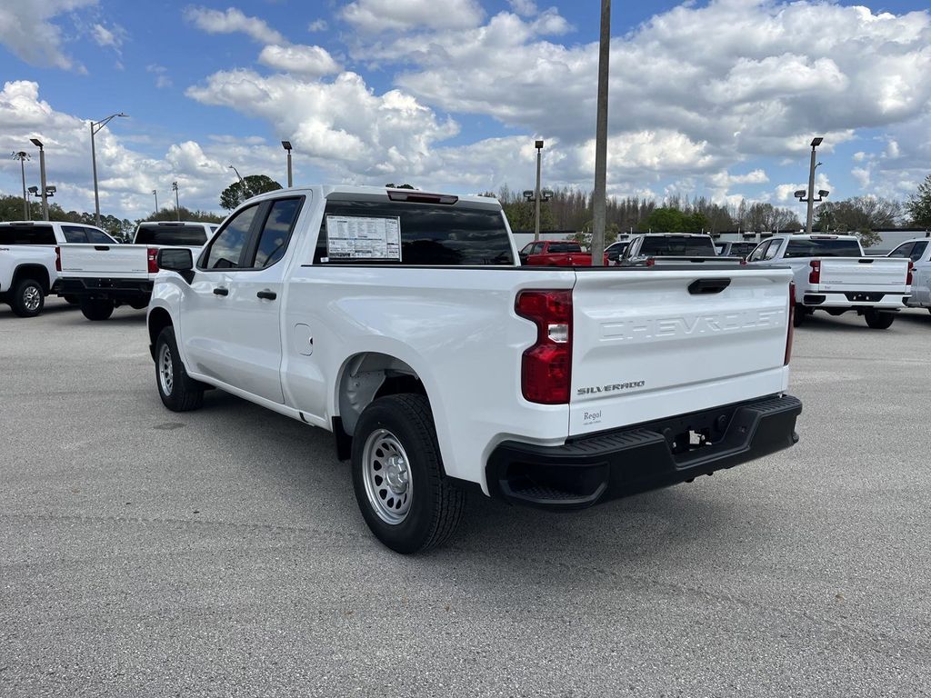 new 2025 Chevrolet Silverado 1500 car, priced at $37,994