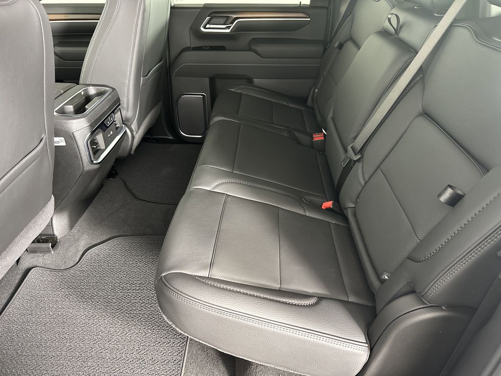 new 2025 GMC Sierra 2500HD car, priced at $87,090