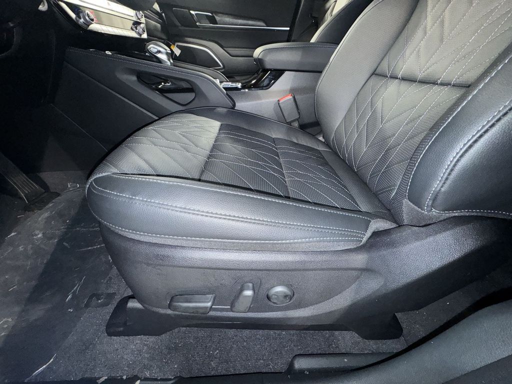 new 2025 Kia Telluride car, priced at $47,052