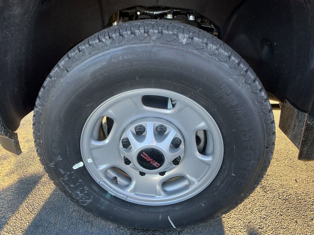 new 2025 GMC Sierra 2500HD car, priced at $46,466