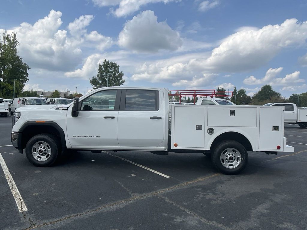 new 2024 GMC Sierra 2500HD car, priced at $46,133