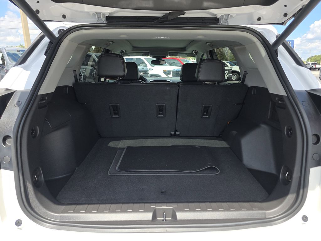 used 2024 GMC Terrain car, priced at $27,991