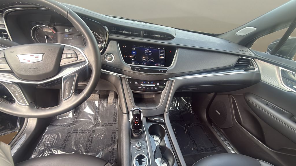 used 2025 Cadillac XT5 car, priced at $46,200