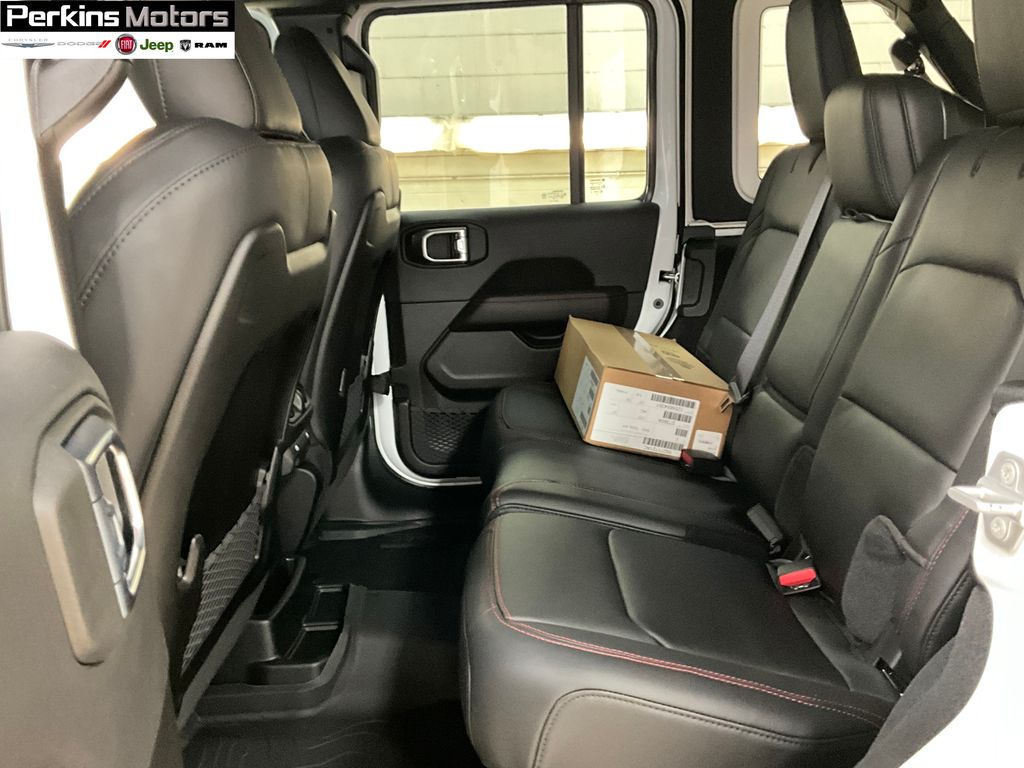 new 2025 Jeep Wrangler car, priced at $58,270