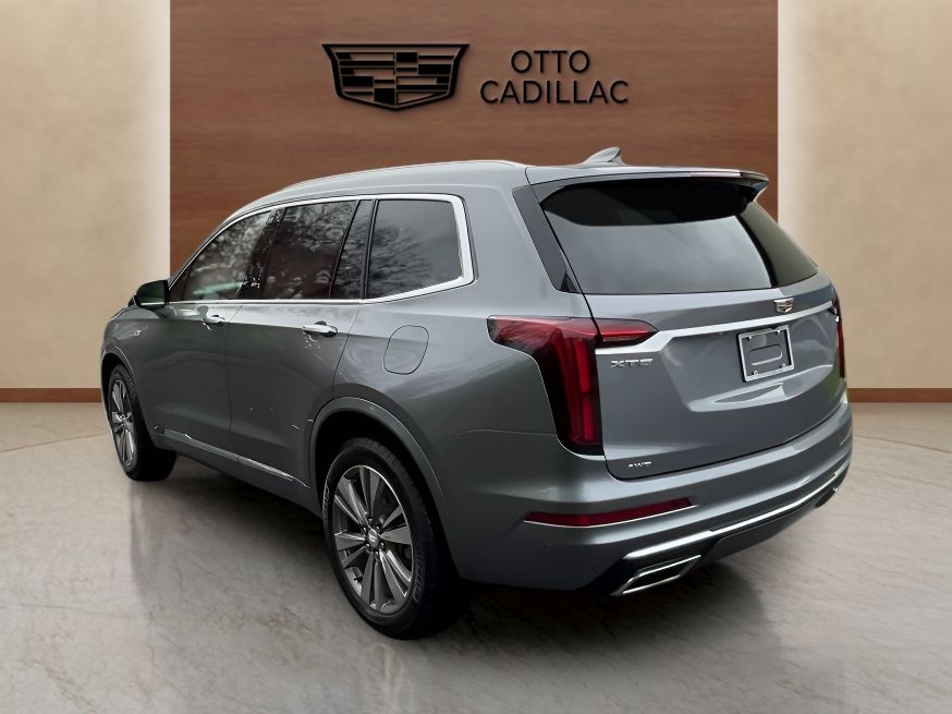used 2021 Cadillac XT6 car, priced at $35,200