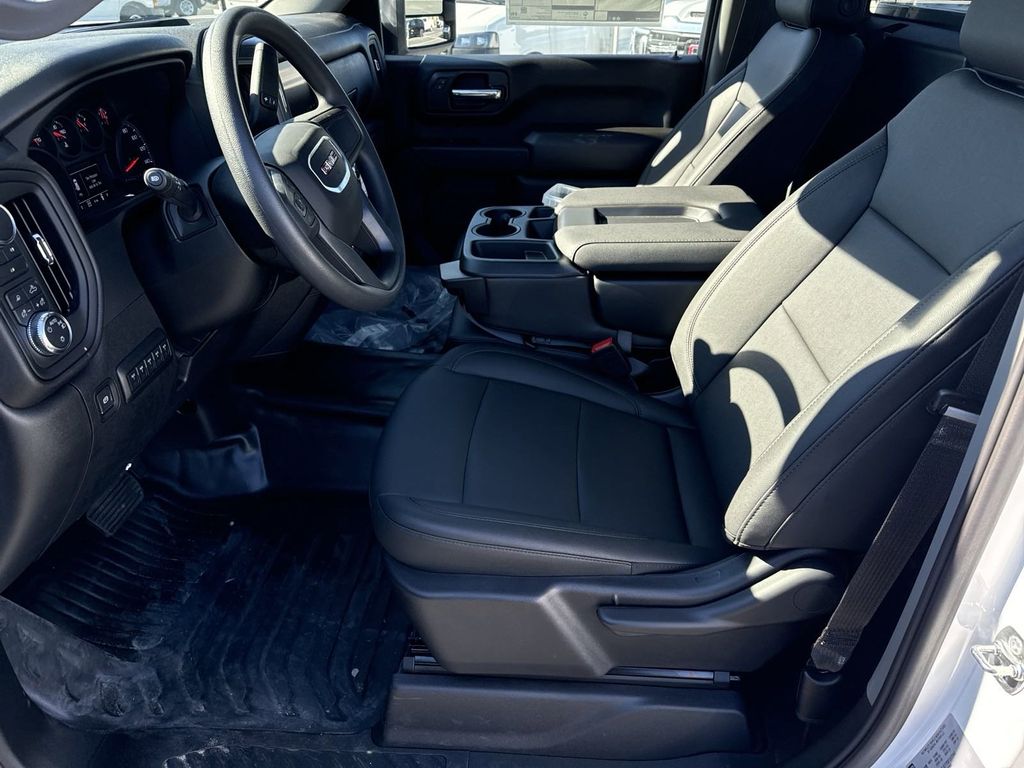 new 2025 GMC Sierra 2500HD car, priced at $49,388