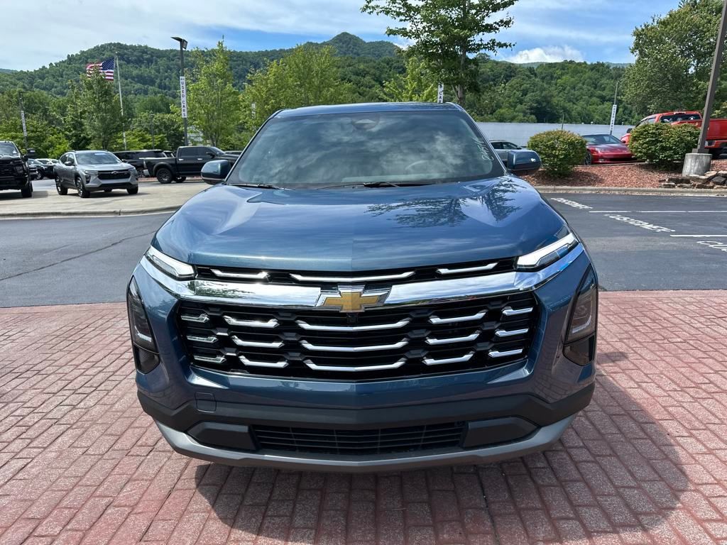 new 2026 Chevrolet Equinox car, priced at $31,995